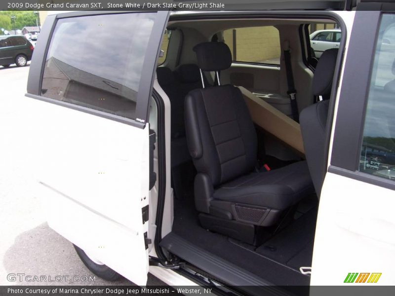 Stone White / Dark Slate Gray/Light Shale 2009 Dodge Grand Caravan SXT