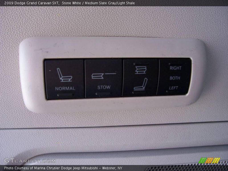 Stone White / Medium Slate Gray/Light Shale 2009 Dodge Grand Caravan SXT