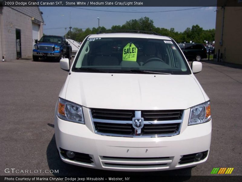 Stone White / Medium Slate Gray/Light Shale 2009 Dodge Grand Caravan SXT