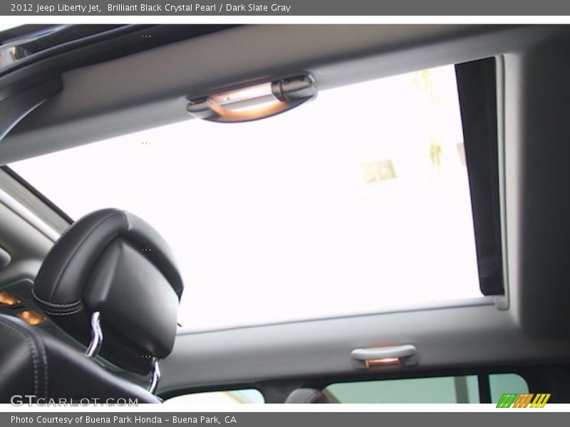 Brilliant Black Crystal Pearl / Dark Slate Gray 2012 Jeep Liberty Jet