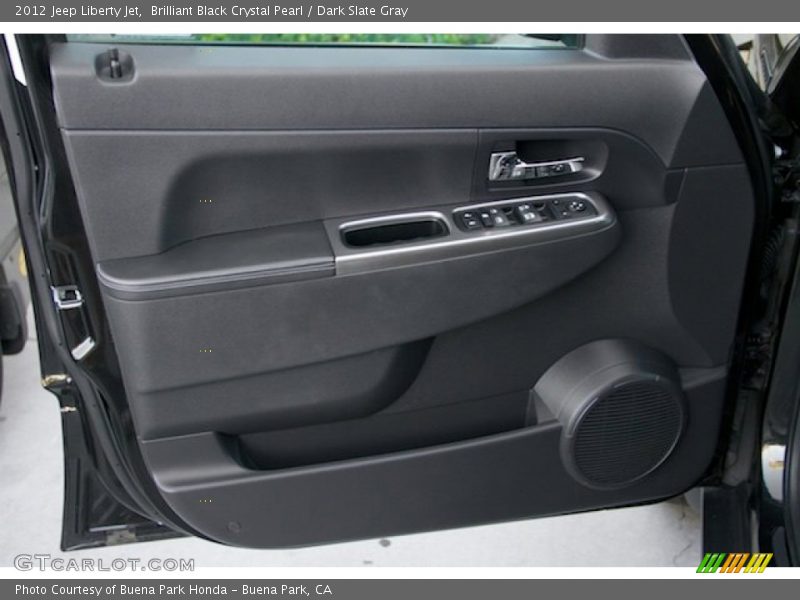 Brilliant Black Crystal Pearl / Dark Slate Gray 2012 Jeep Liberty Jet