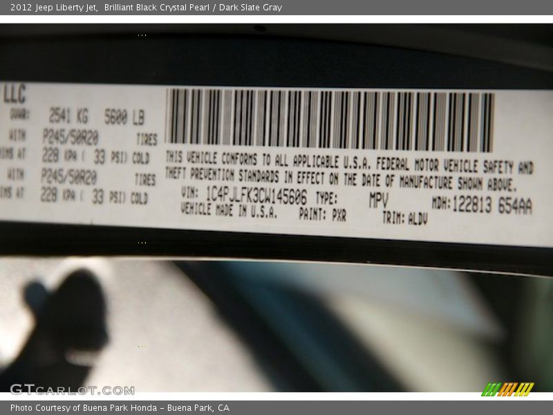 Brilliant Black Crystal Pearl / Dark Slate Gray 2012 Jeep Liberty Jet