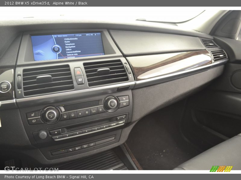 Alpine White / Black 2012 BMW X5 xDrive35d