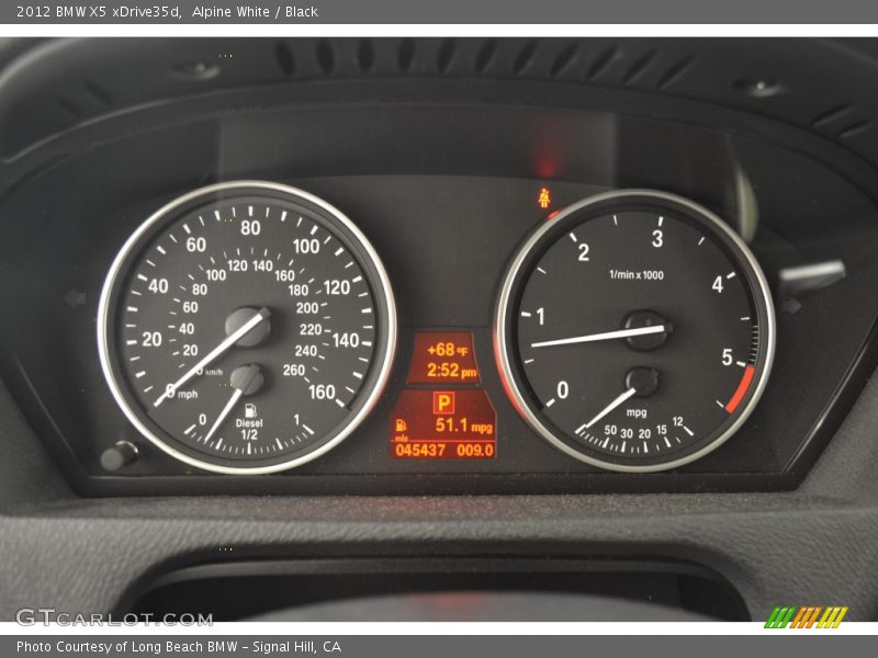 Alpine White / Black 2012 BMW X5 xDrive35d