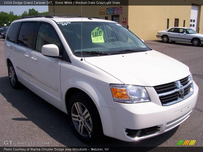 Stone White / Medium Slate Gray/Light Shale 2009 Dodge Grand Caravan SXT