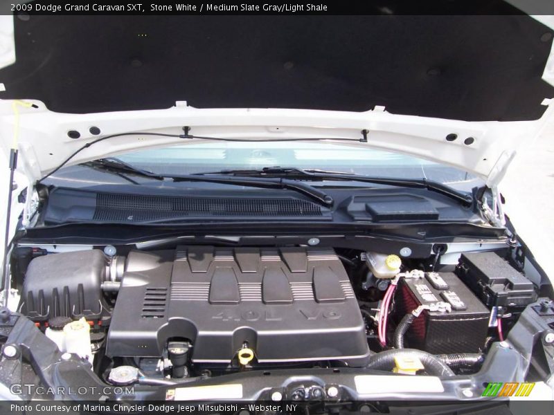 Stone White / Medium Slate Gray/Light Shale 2009 Dodge Grand Caravan SXT