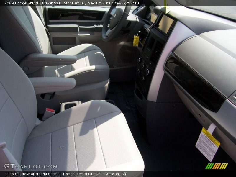 Stone White / Medium Slate Gray/Light Shale 2009 Dodge Grand Caravan SXT