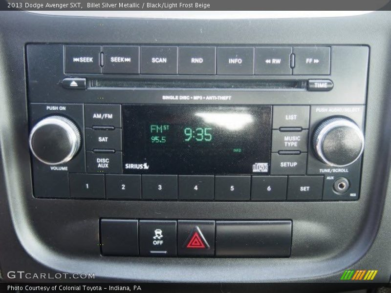 Billet Silver Metallic / Black/Light Frost Beige 2013 Dodge Avenger SXT