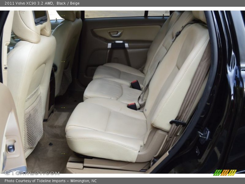 Black / Beige 2011 Volvo XC90 3.2 AWD