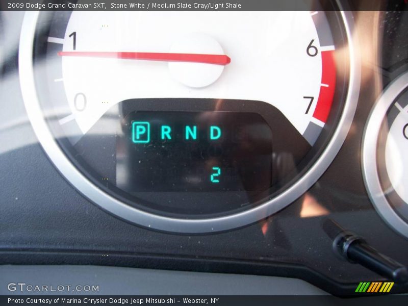 Stone White / Medium Slate Gray/Light Shale 2009 Dodge Grand Caravan SXT