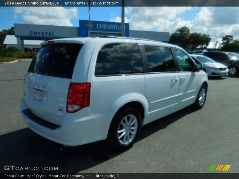 Bright White / Black/Sandstorm 2014 Dodge Grand Caravan SXT