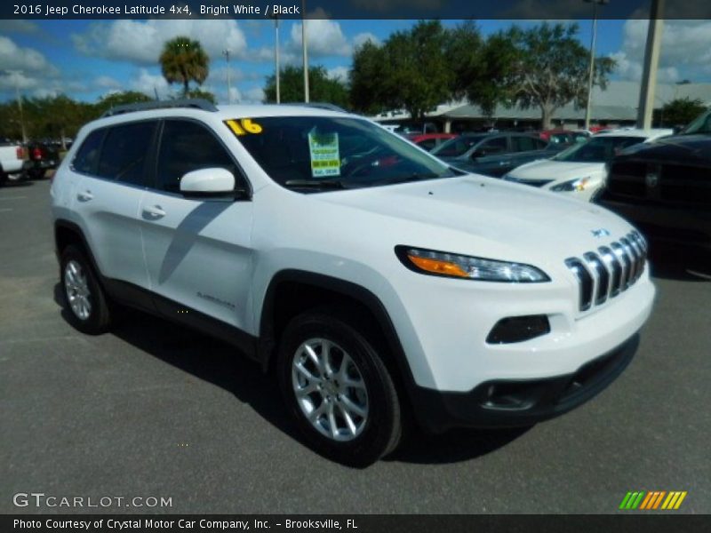 Bright White / Black 2016 Jeep Cherokee Latitude 4x4