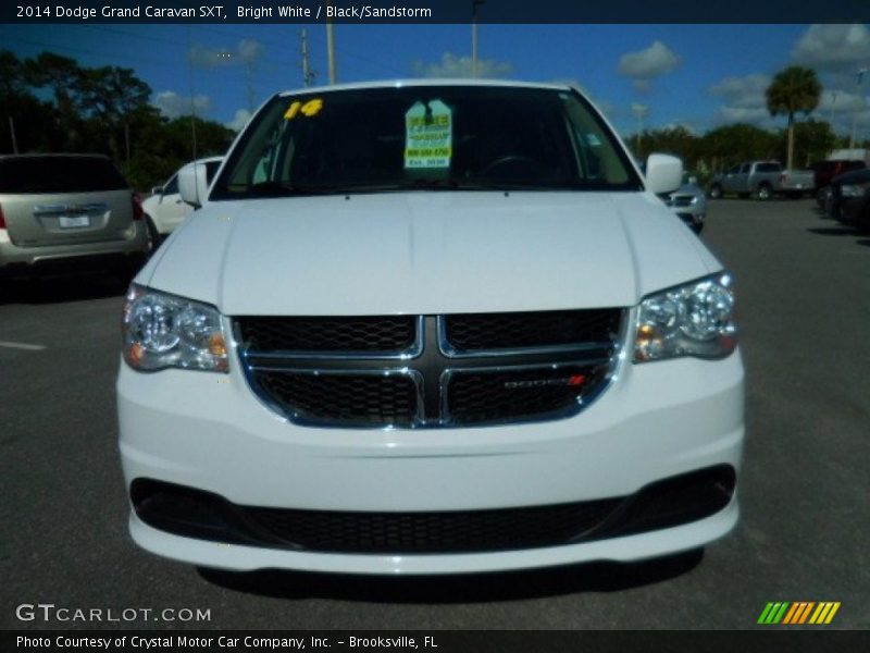 Bright White / Black/Sandstorm 2014 Dodge Grand Caravan SXT