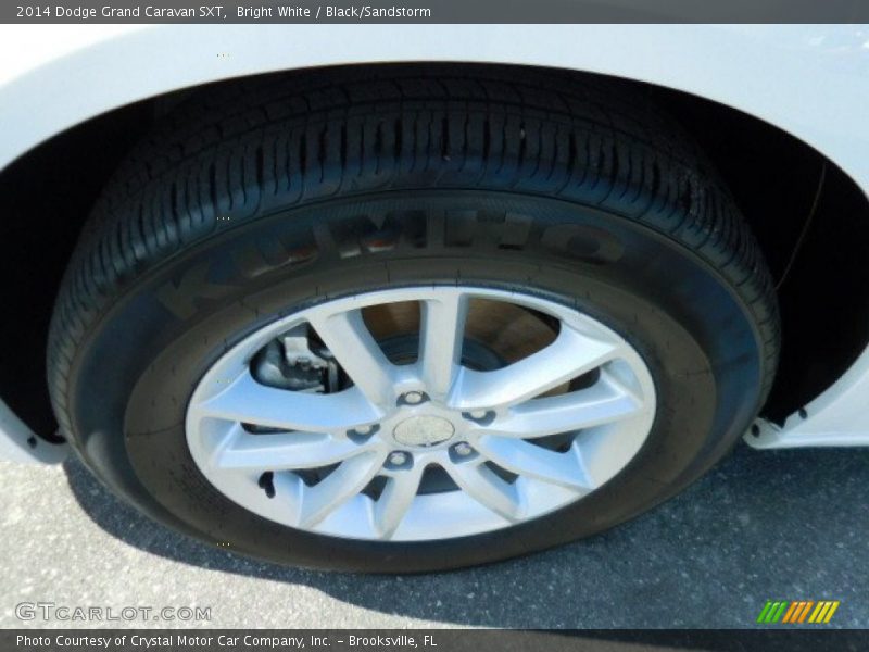 Bright White / Black/Sandstorm 2014 Dodge Grand Caravan SXT