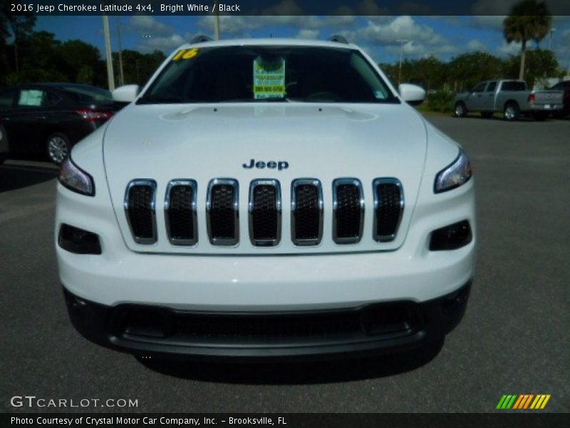 Bright White / Black 2016 Jeep Cherokee Latitude 4x4