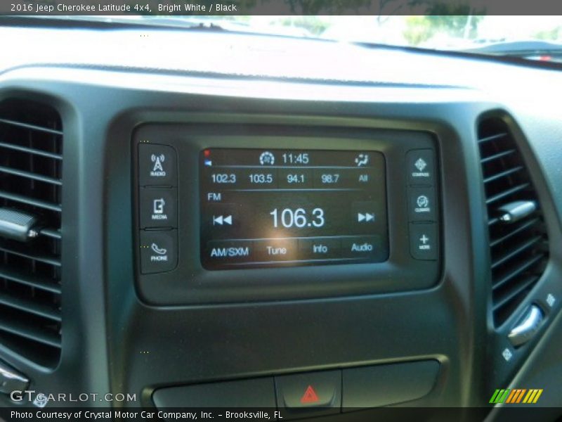 Bright White / Black 2016 Jeep Cherokee Latitude 4x4
