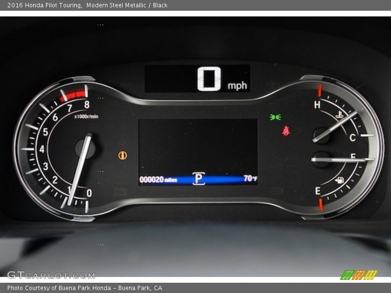 Modern Steel Metallic / Black 2016 Honda Pilot Touring