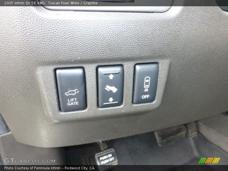 Tuscan Pearl White / Graphite 2005 Infiniti QX 56 4WD