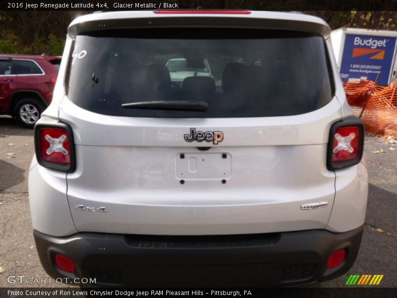 Glacier Metallic / Black 2016 Jeep Renegade Latitude 4x4