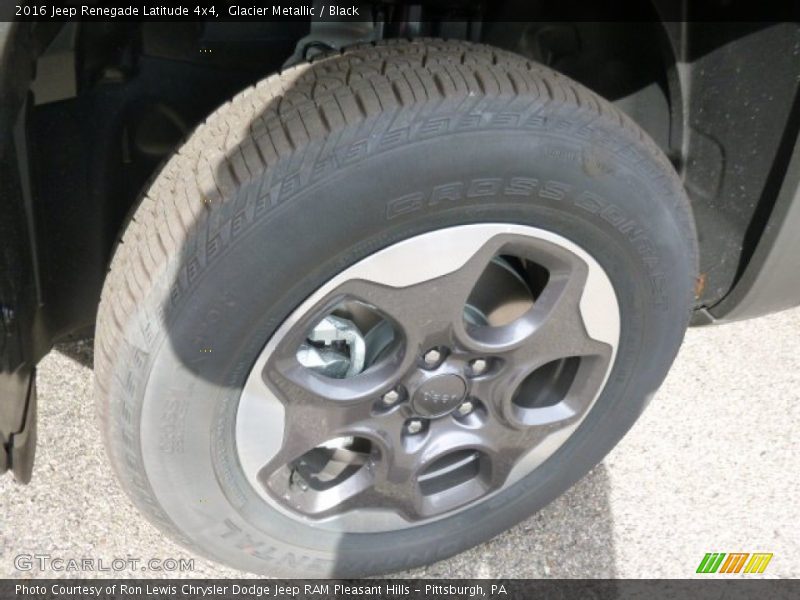 Glacier Metallic / Black 2016 Jeep Renegade Latitude 4x4