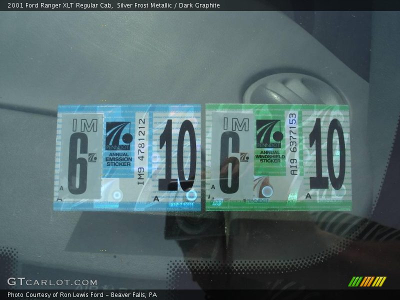 Silver Frost Metallic / Dark Graphite 2001 Ford Ranger XLT Regular Cab