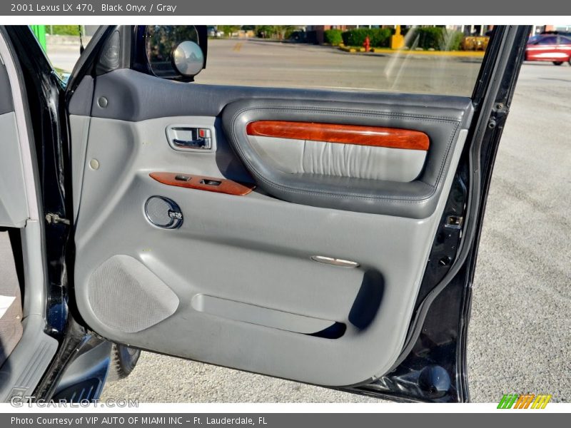 Black Onyx / Gray 2001 Lexus LX 470