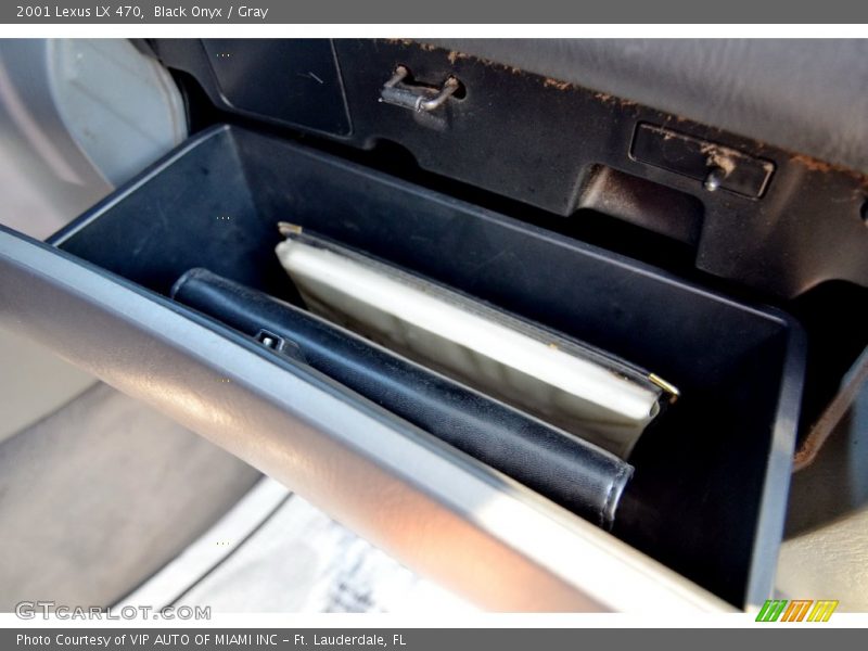 Black Onyx / Gray 2001 Lexus LX 470