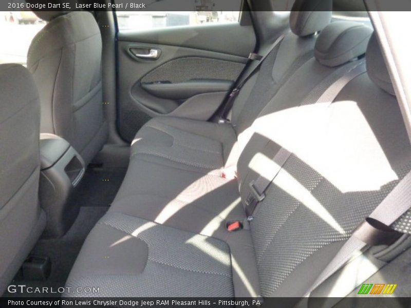 Laser Blue Pearl / Black 2016 Dodge Dart SE