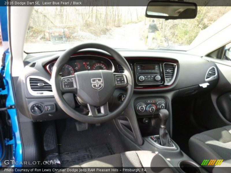 Laser Blue Pearl / Black 2016 Dodge Dart SE