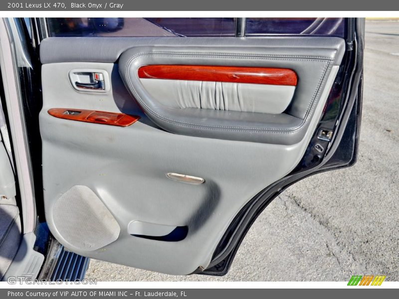 Black Onyx / Gray 2001 Lexus LX 470