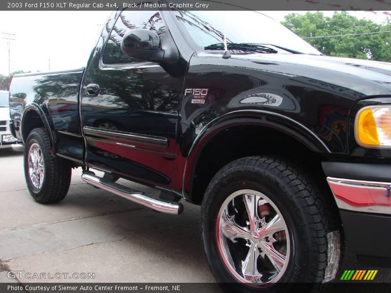 Black / Medium Graphite Grey 2003 Ford F150 XLT Regular Cab 4x4