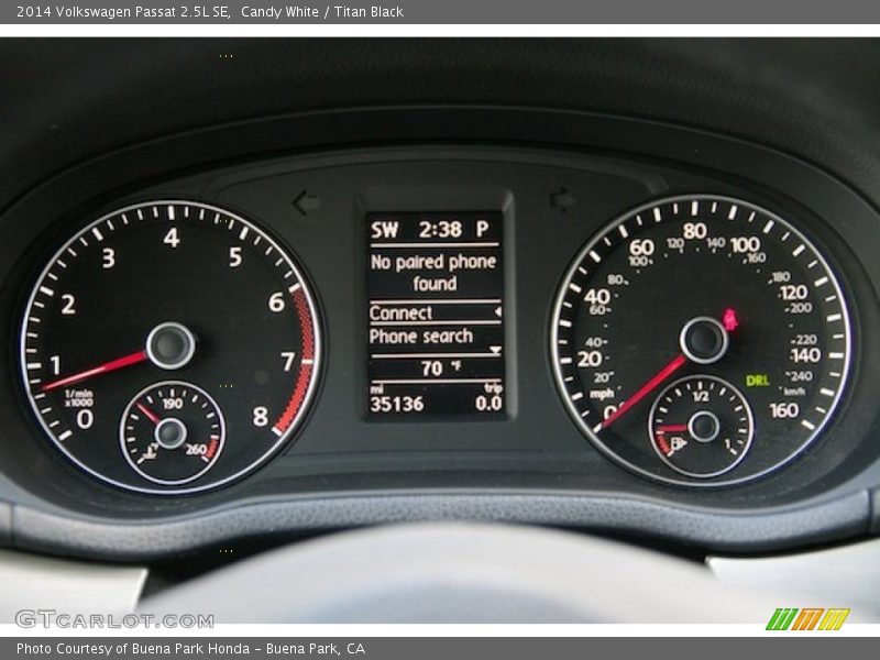 Candy White / Titan Black 2014 Volkswagen Passat 2.5L SE