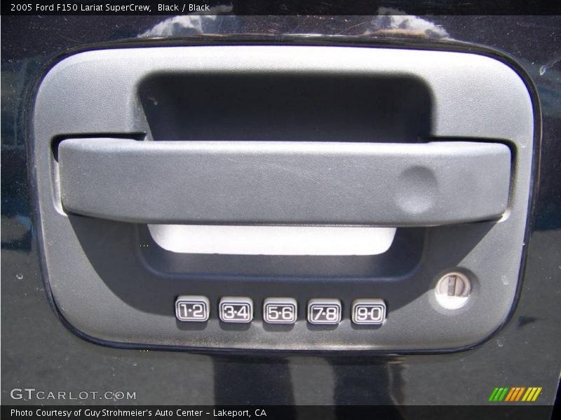 Black / Black 2005 Ford F150 Lariat SuperCrew