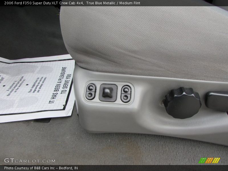 True Blue Metallic / Medium Flint 2006 Ford F350 Super Duty XLT Crew Cab 4x4
