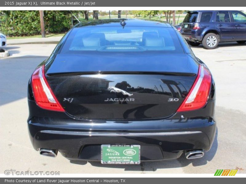 Ultimate Black Metallic / Jet/Jet 2015 Jaguar XJ XJ