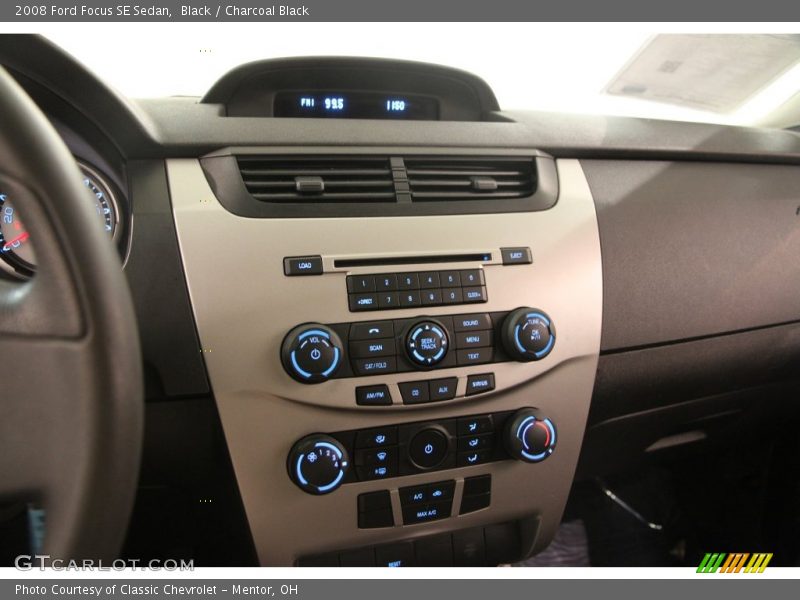 Black / Charcoal Black 2008 Ford Focus SE Sedan