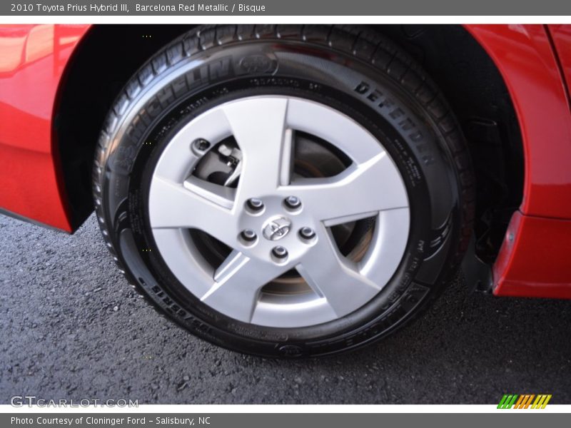 Barcelona Red Metallic / Bisque 2010 Toyota Prius Hybrid III