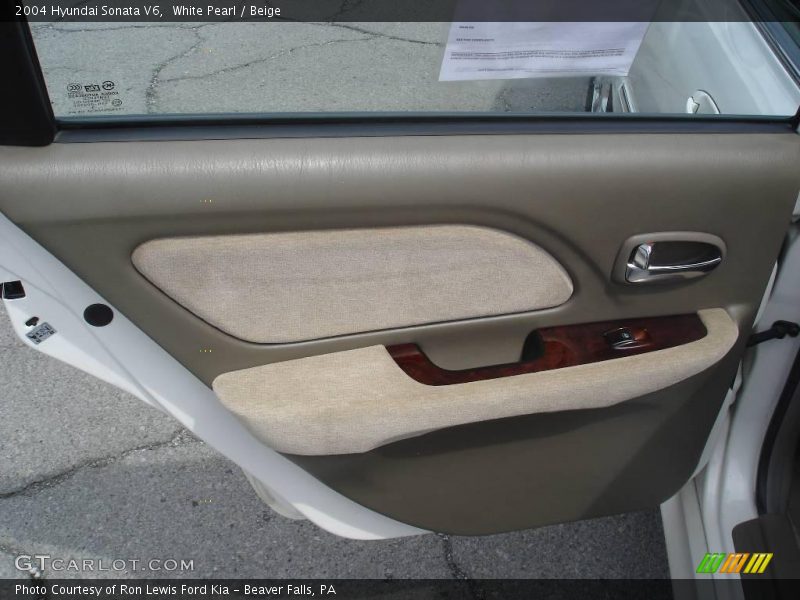 White Pearl / Beige 2004 Hyundai Sonata V6