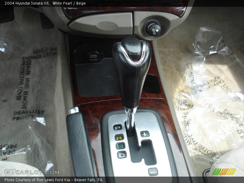 White Pearl / Beige 2004 Hyundai Sonata V6