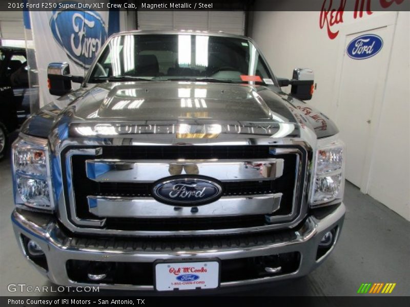 Magnetic Metallic / Steel 2016 Ford F250 Super Duty XLT Crew Cab