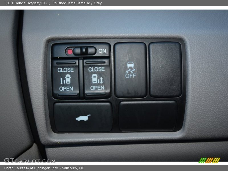 Polished Metal Metallic / Gray 2011 Honda Odyssey EX-L