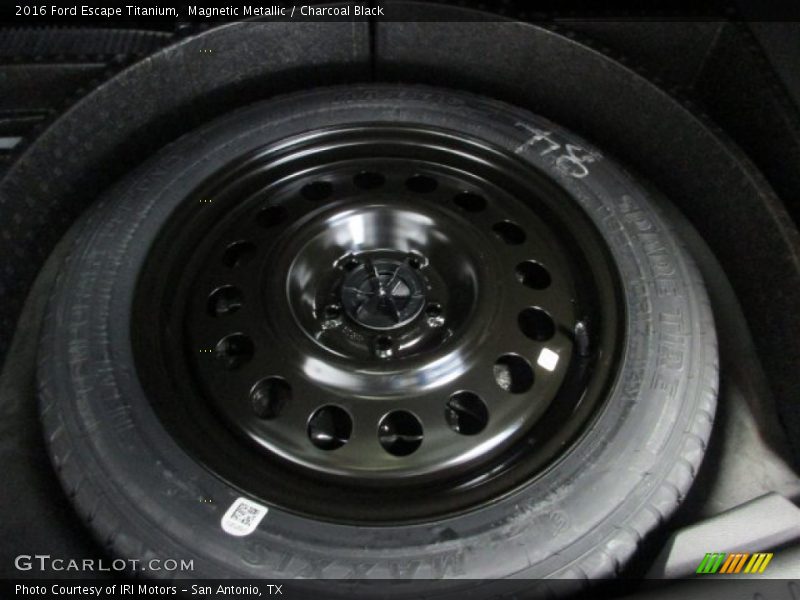 Magnetic Metallic / Charcoal Black 2016 Ford Escape Titanium