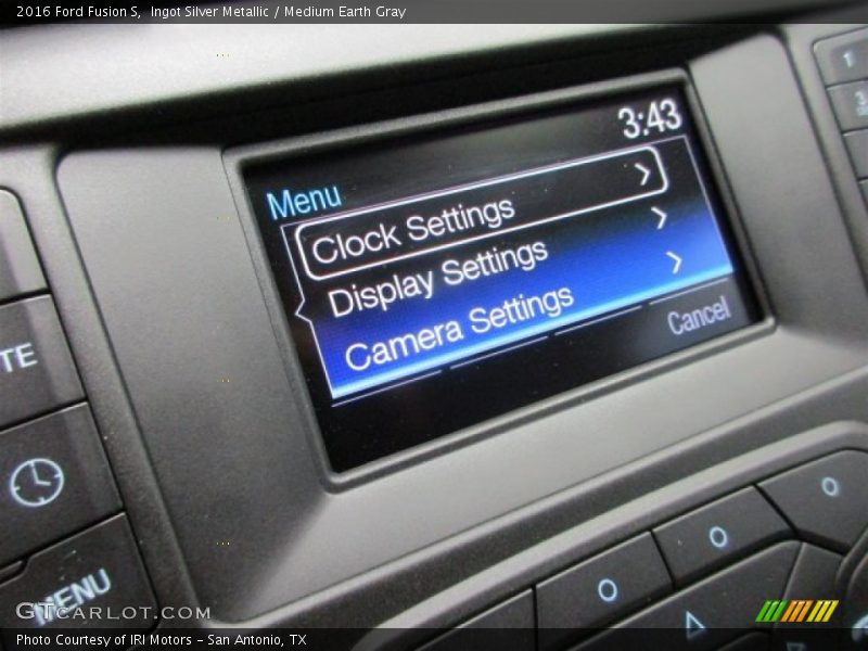 Ingot Silver Metallic / Medium Earth Gray 2016 Ford Fusion S