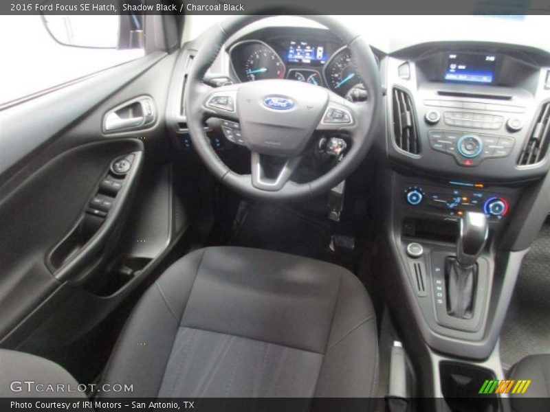 Shadow Black / Charcoal Black 2016 Ford Focus SE Hatch