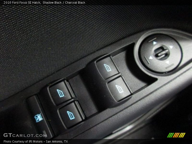 Shadow Black / Charcoal Black 2016 Ford Focus SE Hatch