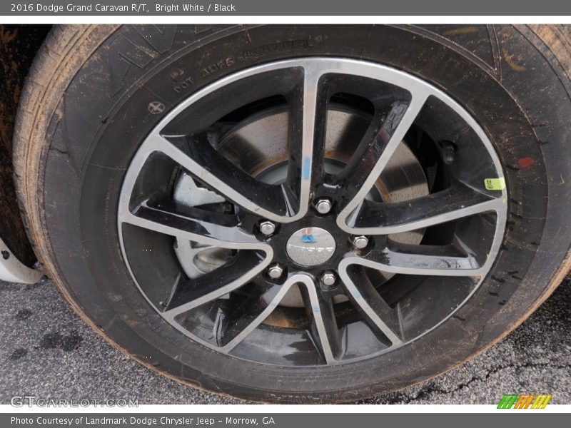 Bright White / Black 2016 Dodge Grand Caravan R/T