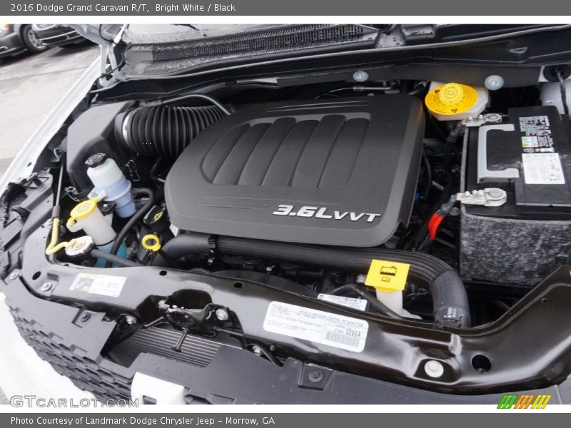 Bright White / Black 2016 Dodge Grand Caravan R/T