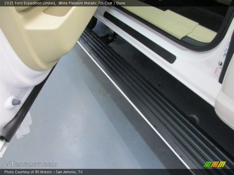 White Platinum Metallic Tri-Coat / Dune 2015 Ford Expedition Limited