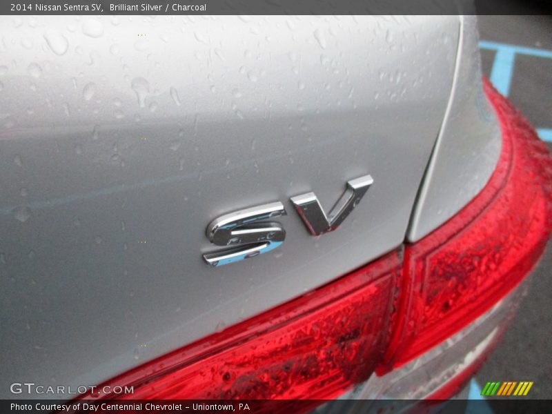 Brilliant Silver / Charcoal 2014 Nissan Sentra SV