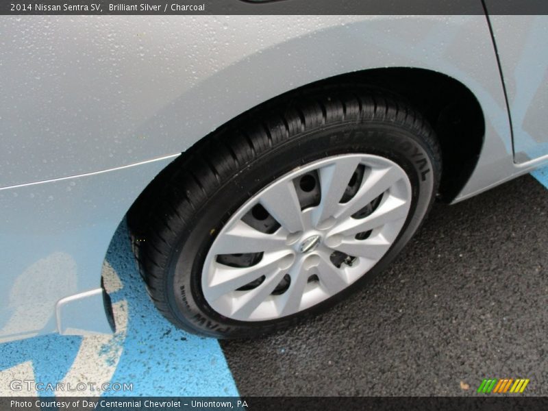 Brilliant Silver / Charcoal 2014 Nissan Sentra SV